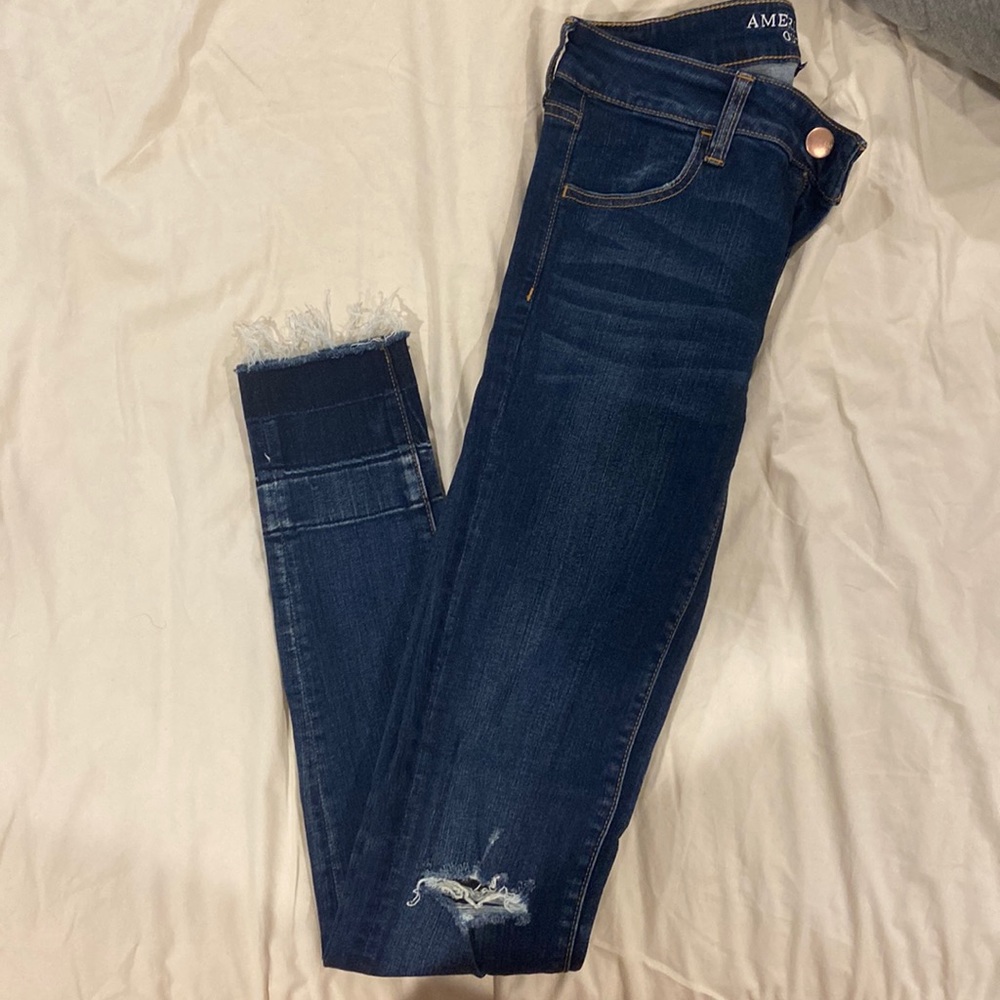 american eagle ripped jeans